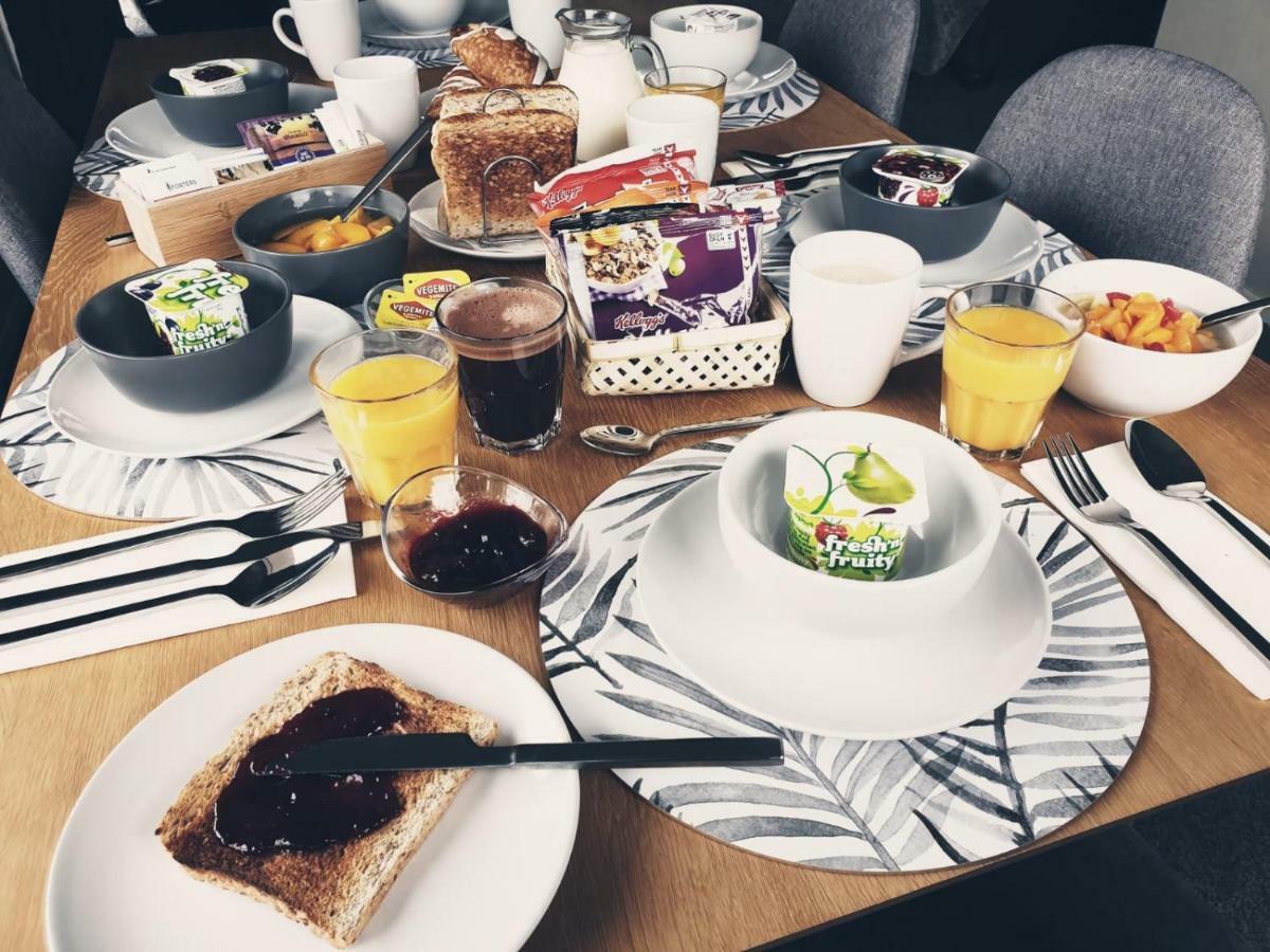 B, D & D Bed And Breakfastタウポ エクステリア 写真
